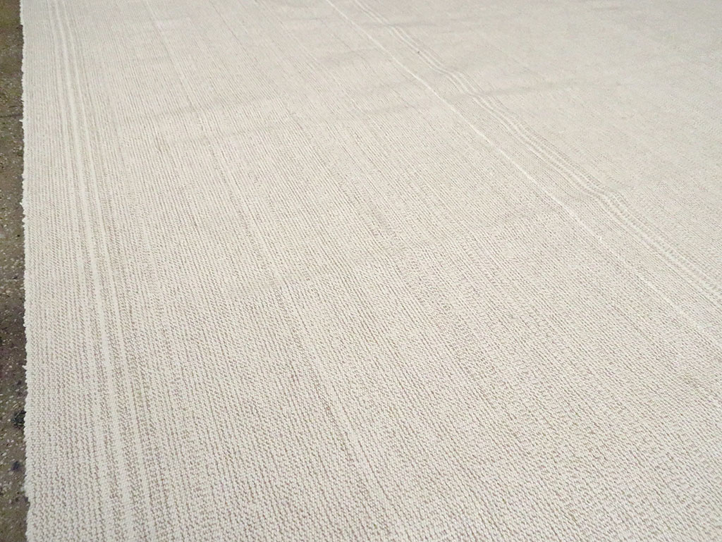 Mid-20th Century Handmade Turkish Flatweave, No.30091 - Galerie Shabab