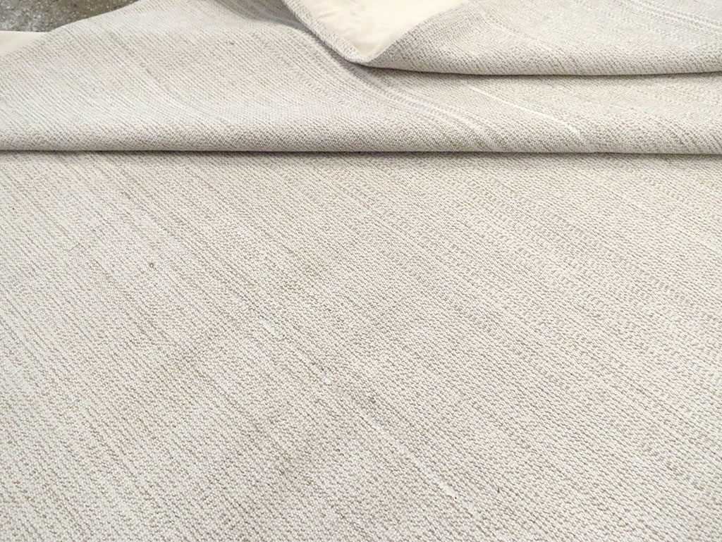 Mid-20th Century Handmade Turkish Flatweave, No.30091 - Galerie Shabab