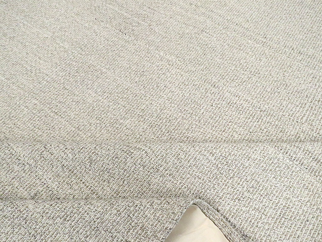Vintage Turkish Flatweave Kilim Room Size Carpet, No.30095 - Galerie Shabab