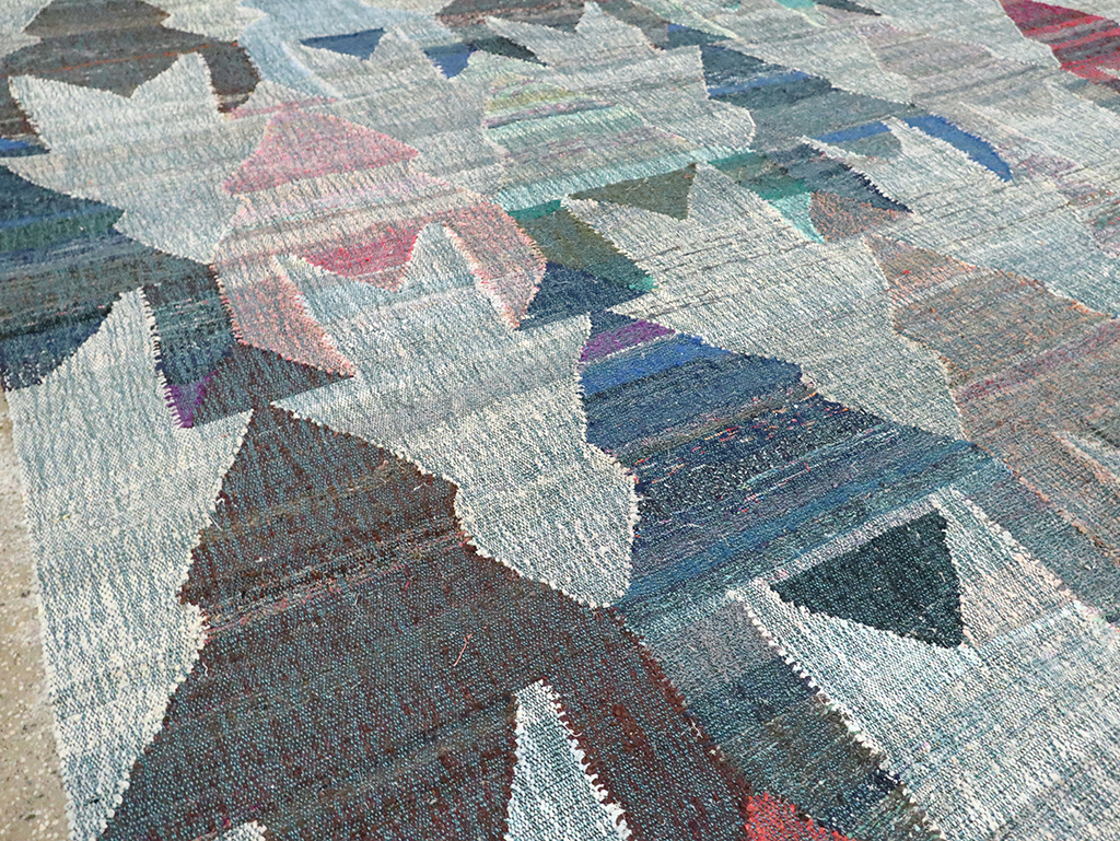 Large Contemporary Geometric Turkish Flatweave, No.30099 - Galerie Shabab