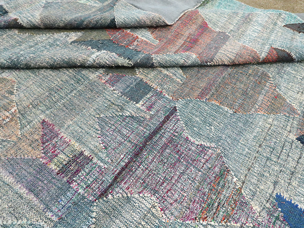 Large Contemporary Geometric Turkish Flatweave, No.30099 - Galerie Shabab