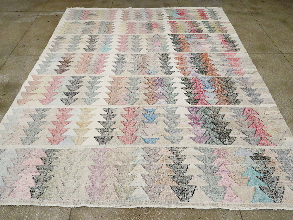 Contemporary Turkish Flatweave Kilim Room Size Carpet, No.30101 - Galerie Shabab