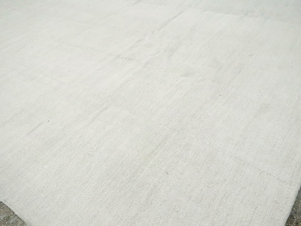 Mid-20th Century Minimalist Turkish Flatweave Kilim, No.30107 - Galerie Shabab