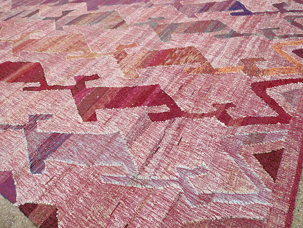 Large Contemporary Geometric Turkish Flatweave, No.30113 - Galerie Shabab