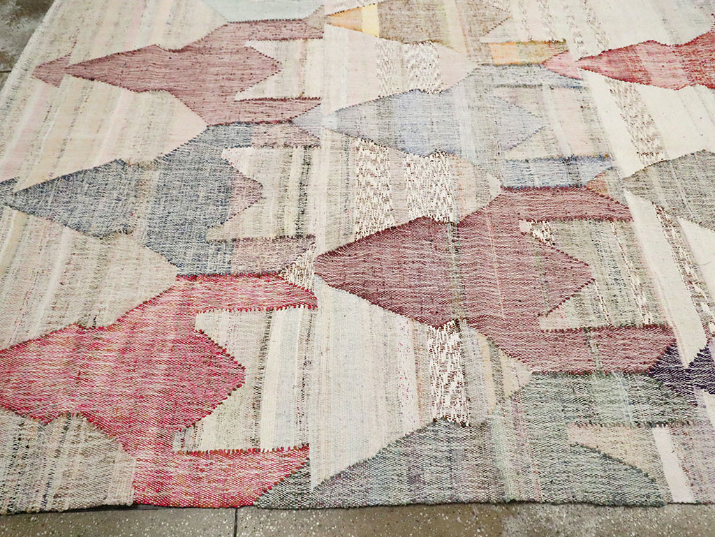 Modern Turkish Flatweave, No.30114 - Galerie Shabab