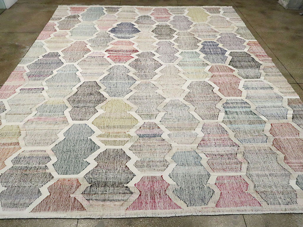 Contemporary Turkish Flatweave Kilim Large Room Size Carpet, No.30115 - Galerie Shabab