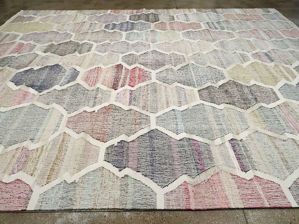Contemporary Turkish Flatweave Kilim Large Room Size Carpet, No.30115 - Galerie Shabab