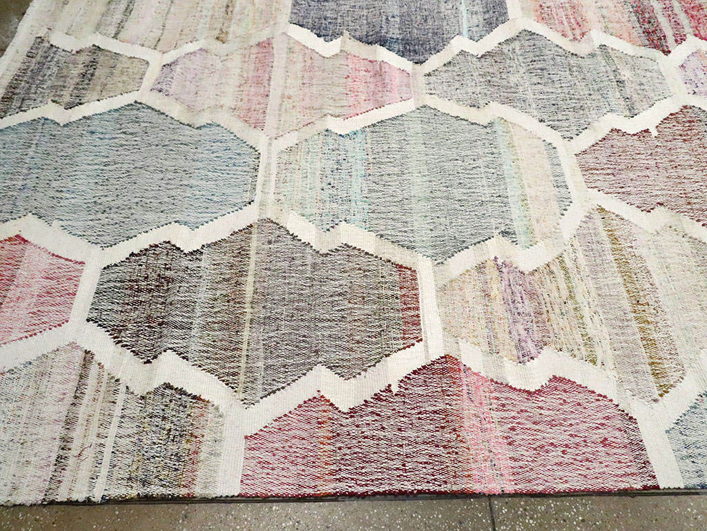 Contemporary Turkish Flatweave Kilim Large Room Size Carpet, No.30115 - Galerie Shabab