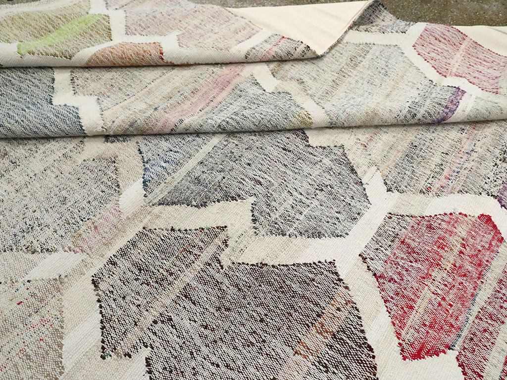 Contemporary Turkish Flatweave Kilim Large Room Size Carpet, No.30115 - Galerie Shabab