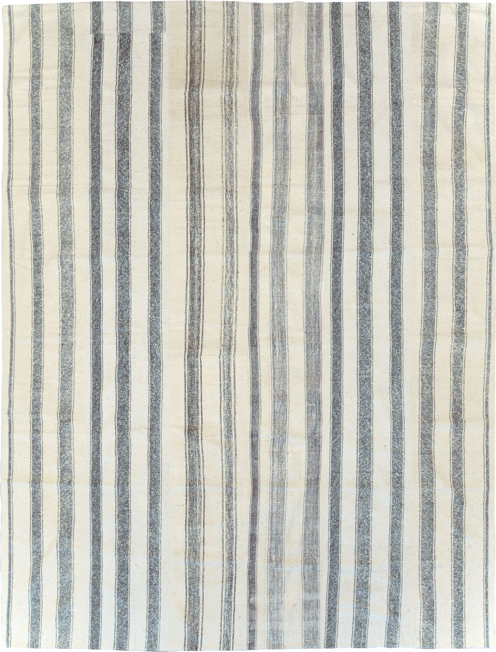 Mid-20th Century Room Size Turkish Flatweave Kilim, No.30120 - Galerie Shabab