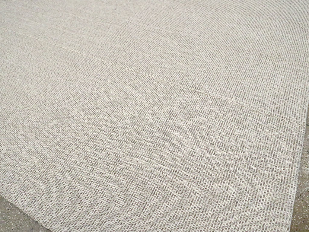 Mid-20th Century Handmade Turkish Flatweave Kilim, No.30122 - Galerie Shabab