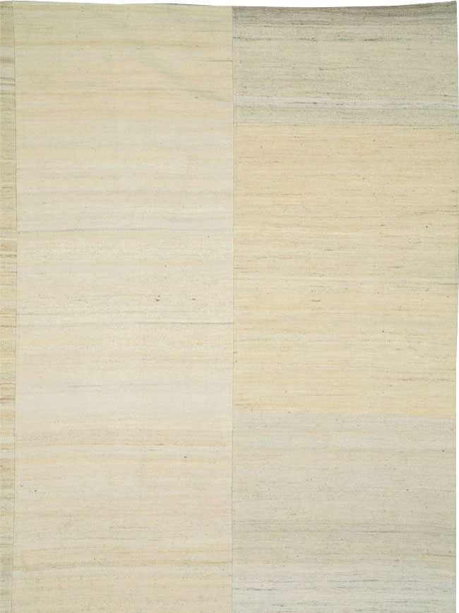 Vintage Turkish Flatweave Kilim Room Size Carpet, No.30124 - Galerie Shabab