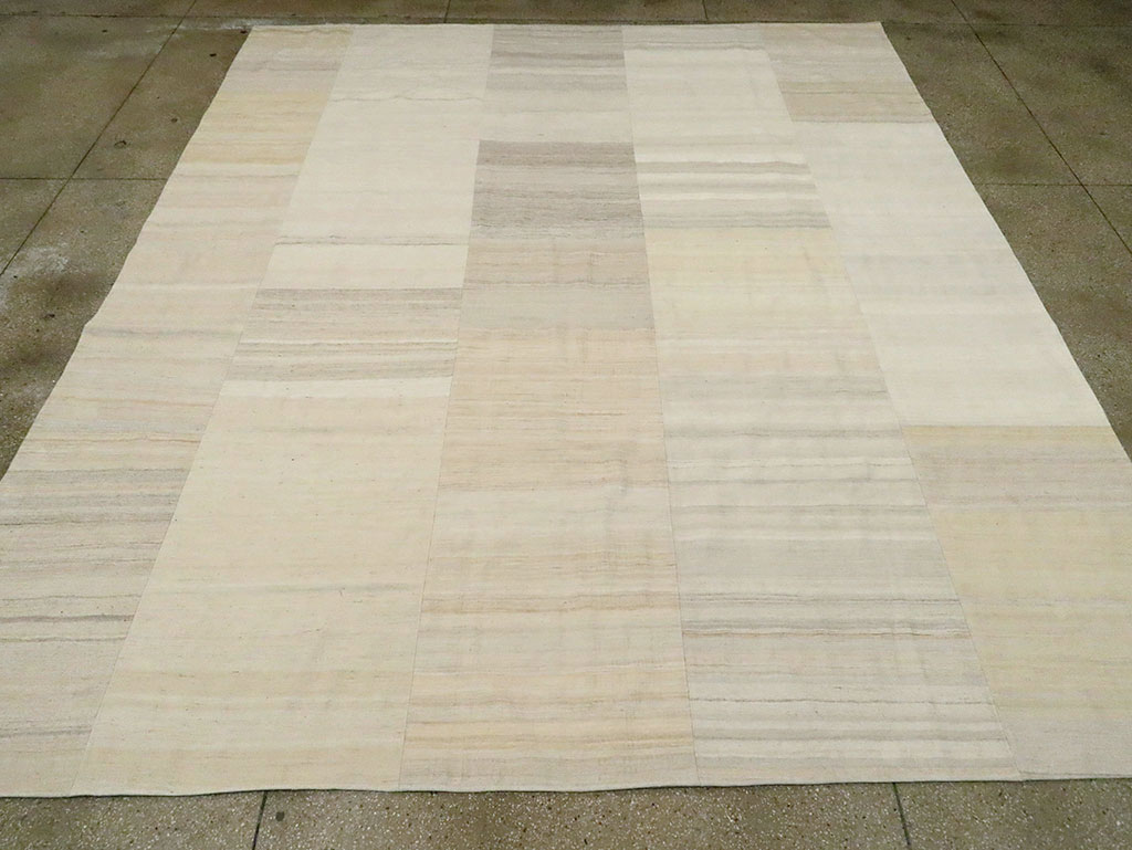 Vintage Turkish Flatweave Kilim Room Size Carpet, No.30125 - Galerie Shabab