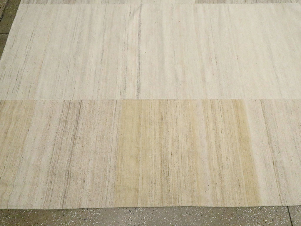 Vintage Turkish Flatweave Kilim Room Size Carpet, No.30125 - Galerie Shabab