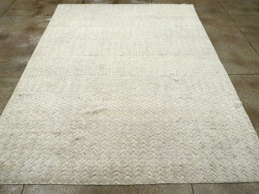 Contemporary Turkish Room Size Carpet, No.30126 - Galerie Shabab