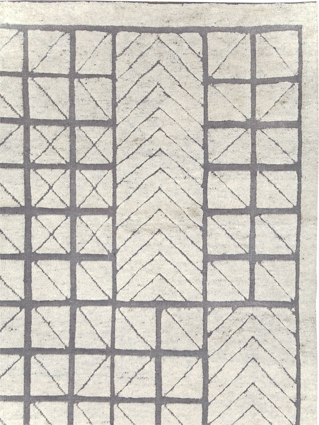 Contemporary Turkish Room Size Carpet, No.30128 - Galerie Shabab