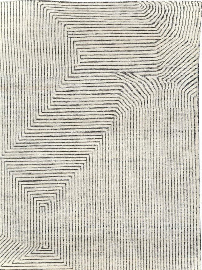 Contemporary Turkish Square Room Size Carpet, No.30129 - Galerie Shabab
