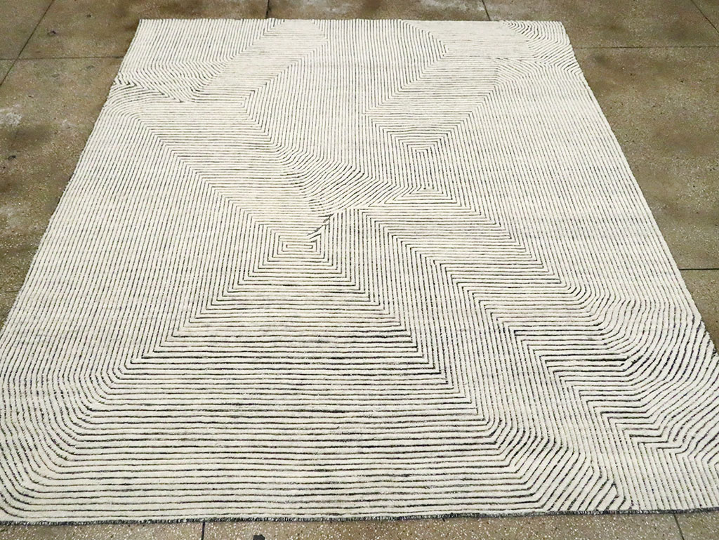 Contemporary Turkish Square Room Size Carpet, No.30129 - Galerie Shabab