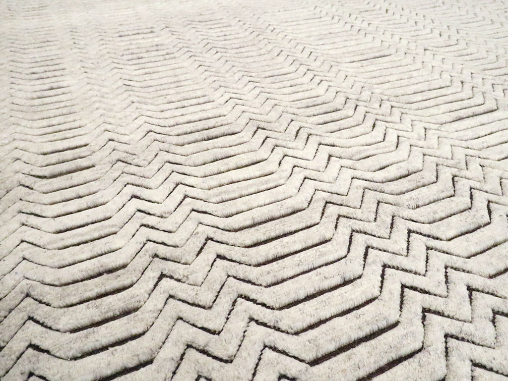 Contemporary Handmade Turkish Large Carpet, No.30130 - Galerie Shabab