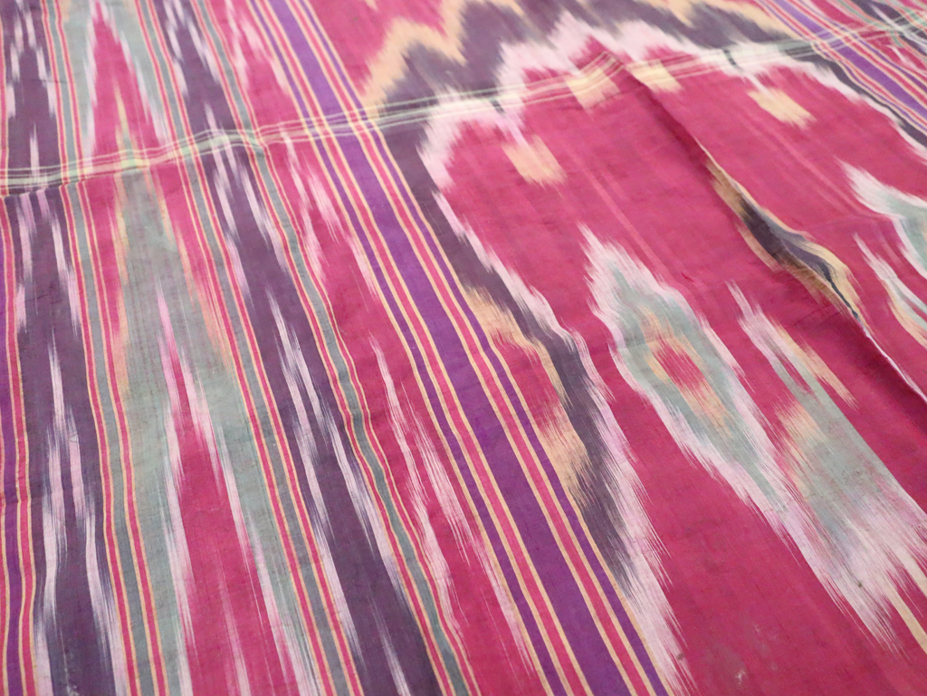 Vintage Persian Yazd Silk Textile, No.30140 - Galerie Shabab