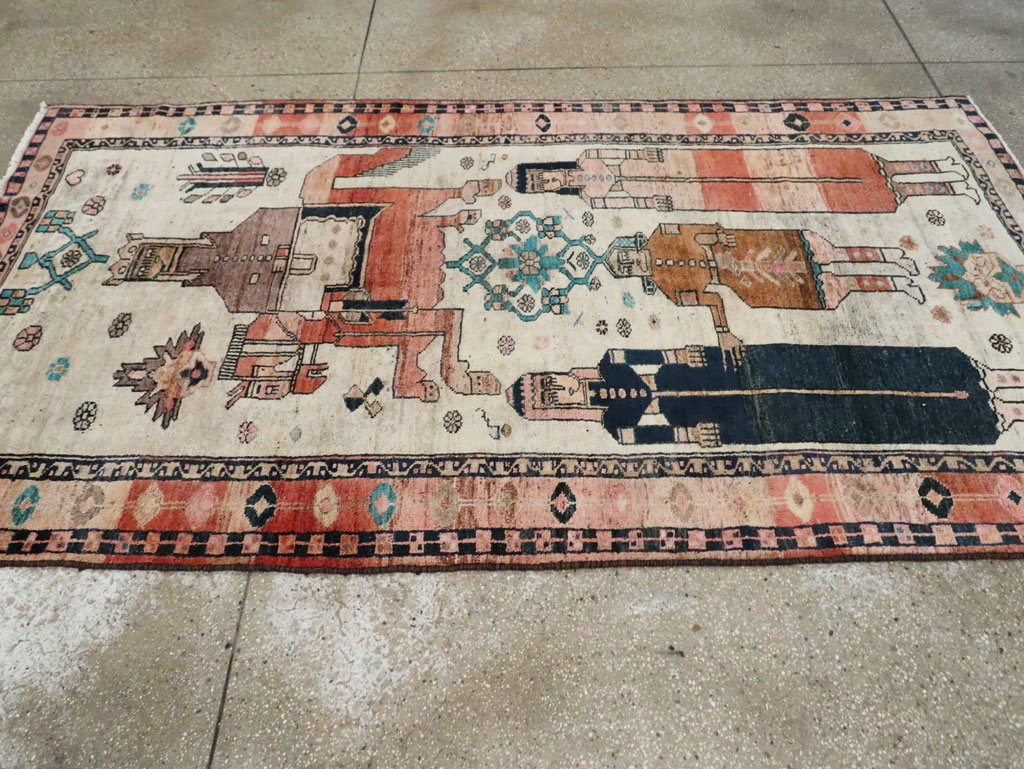 Vintage Persian Bakhtiari Pictorial Rug, No.30143 - Galerie Shabab