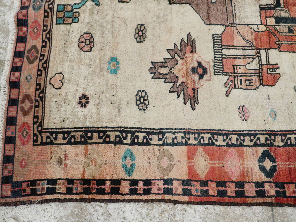 Vintage Persian Bakhtiari Pictorial Rug, No.30143 - Galerie Shabab