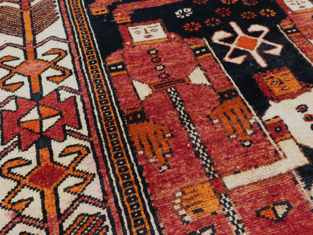 Vintage Persian Pictorial Bakhtiari Rug, No.30145 - Galerie Shabab