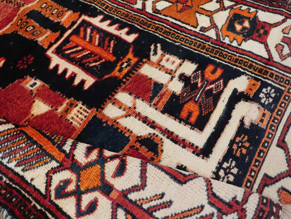 Vintage Persian Pictorial Bakhtiari Rug, No.30145 - Galerie Shabab