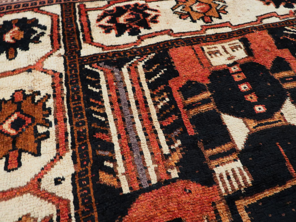 Vintage Persian Pictorial Bakhtiari Accent Rug, No.30146 - Galerie Shabab