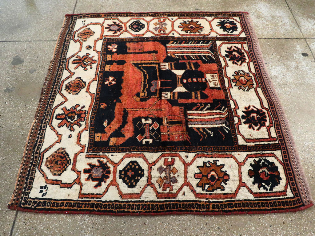 Vintage Persian Pictorial Bakhtiari Accent Rug, No.30146 - Galerie Shabab
