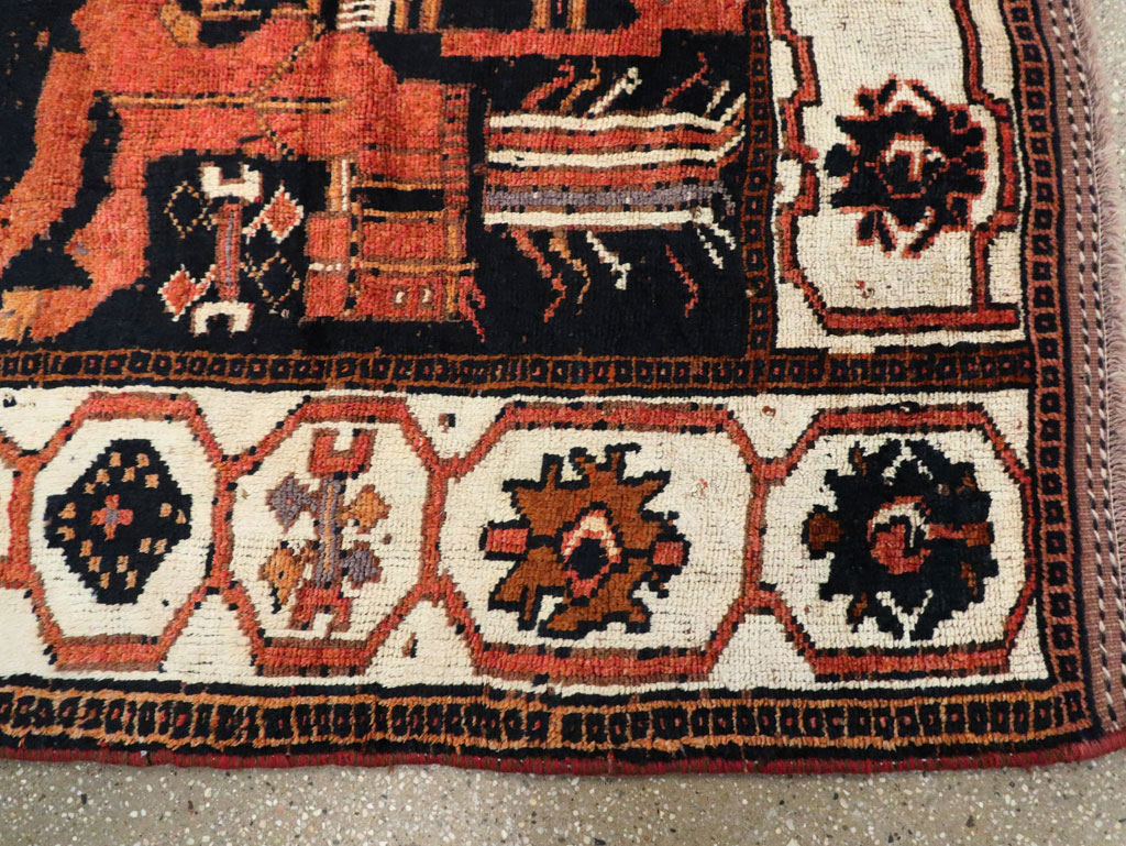 Vintage Persian Pictorial Bakhtiari Accent Rug, No.30146 - Galerie Shabab
