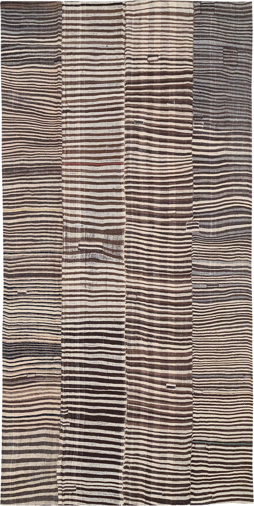 Vintage Persian Flatweave Kilim Room Size Carpet, No.30161 - Galerie Shabab