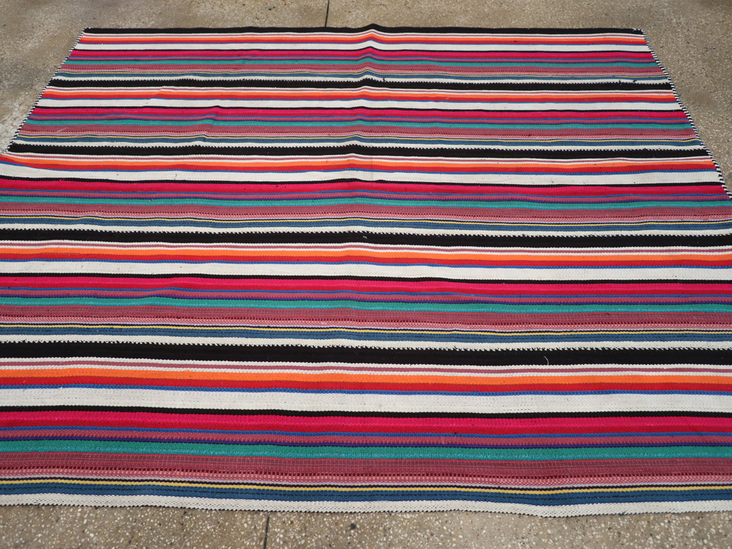 Vintage Turkish Flatweave Kilim Accent Rug, No.30165 - Galerie Shabab