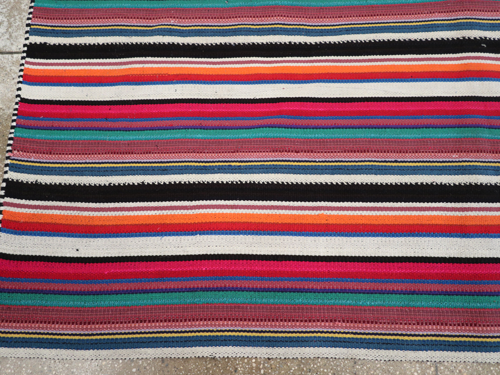 Vintage Turkish Flatweave Kilim Accent Rug, No.30165 - Galerie Shabab