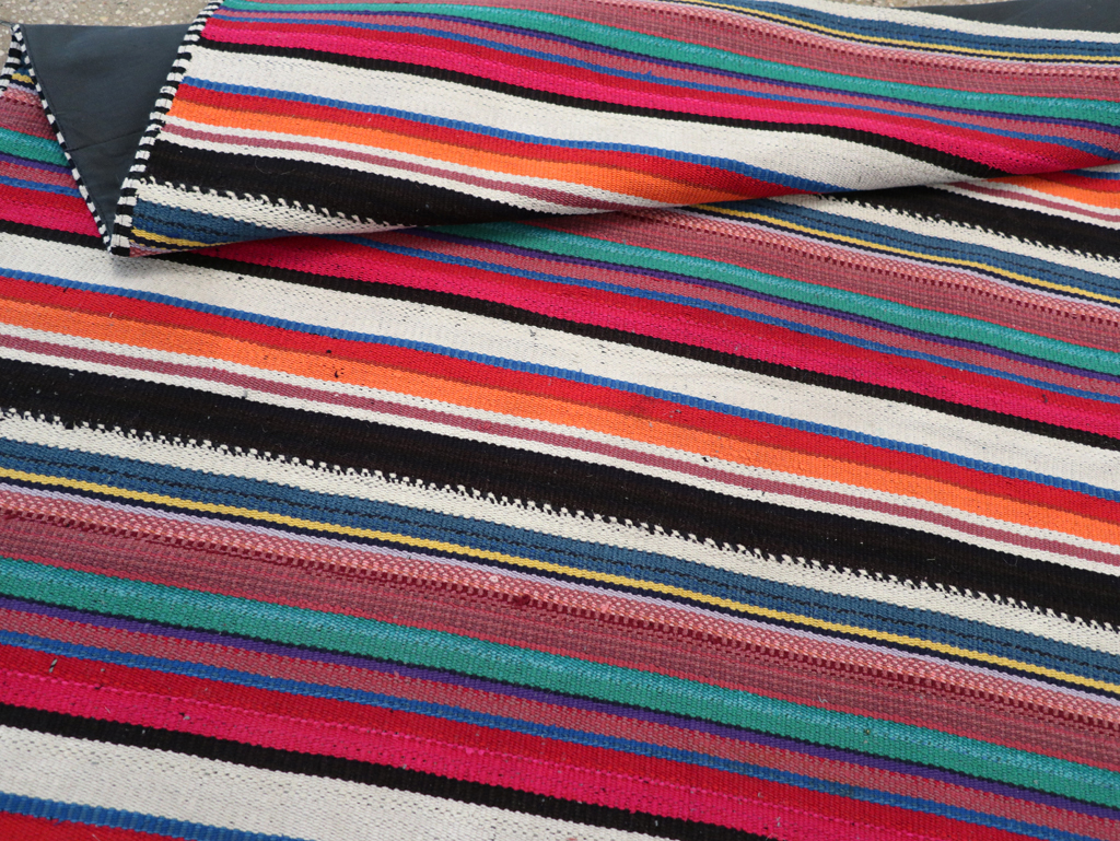 Vintage Turkish Flatweave Kilim Accent Rug, No.30165 - Galerie Shabab