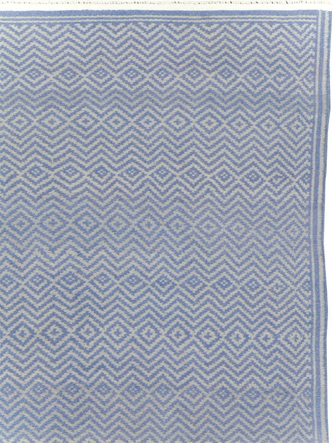 Vintage Persian Flatweave Kilim Accent Rug, No.30169 - Galerie Shabab