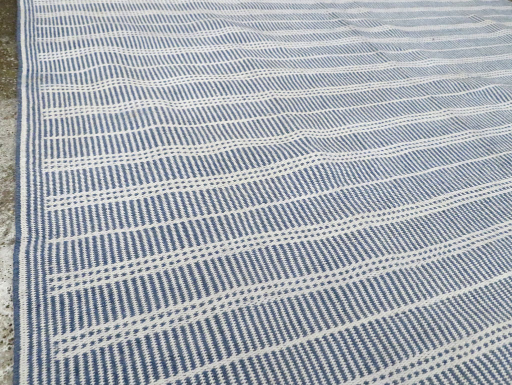 Modern Turkish Flatweave, No.30170 - Galerie Shabab