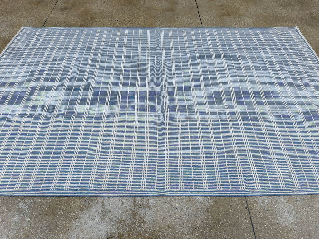 Modern Turkish Flatweave Kilim Accent Rug, No.30170 - Galerie Shabab