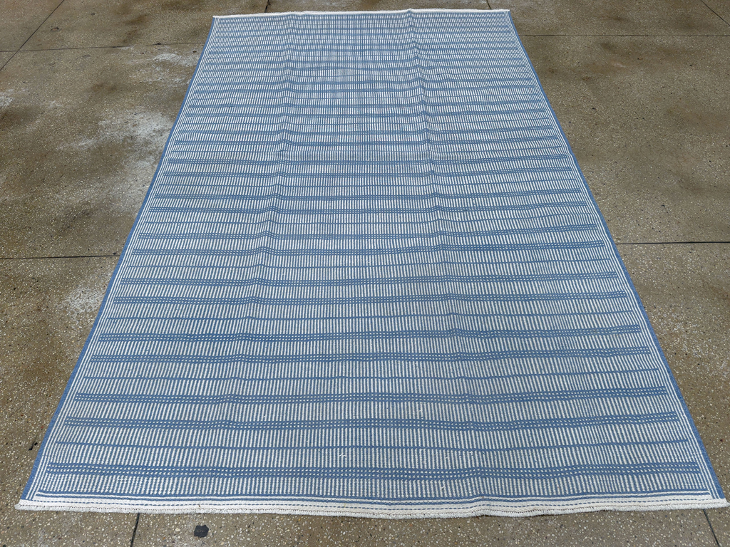 Modern Turkish Flatweave Kilim Accent Rug, No.30170 - Galerie Shabab