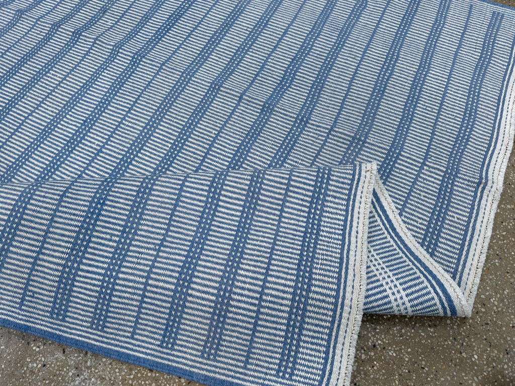 Modern Turkish Flatweave Kilim Accent Rug, No.30170 - Galerie Shabab