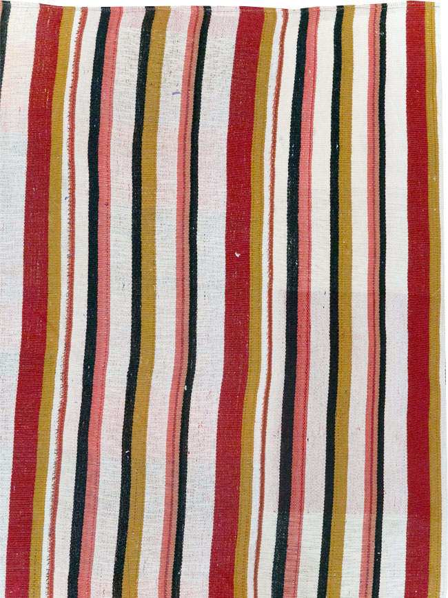 Vintage Turkish Kilim Accent Rug, No.30173 - Galerie Shabab