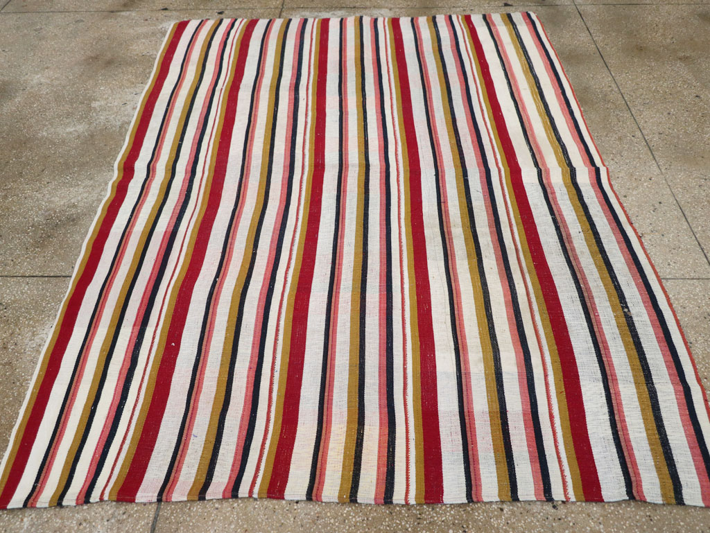 Vintage Turkish Kilim Accent Rug, No.30173 - Galerie Shabab