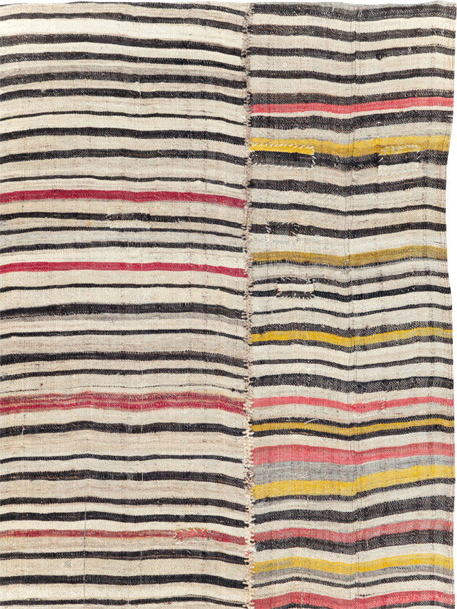 Vintage Persian Flatweave Kilim Accent Rug, No.30174 - Galerie Shabab