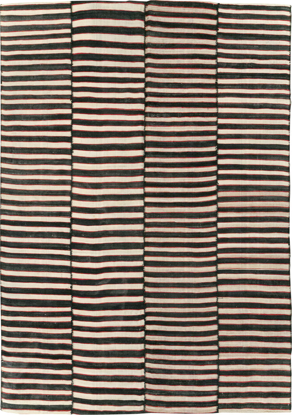 Vintage Persian Flatweave Kilim Accent Carpet, No.30176 - Galerie Shabab
