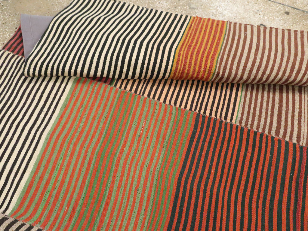Vintage Turkish Flatweave Kilim Gallery Carpet, No.30177 - Galerie Shabab