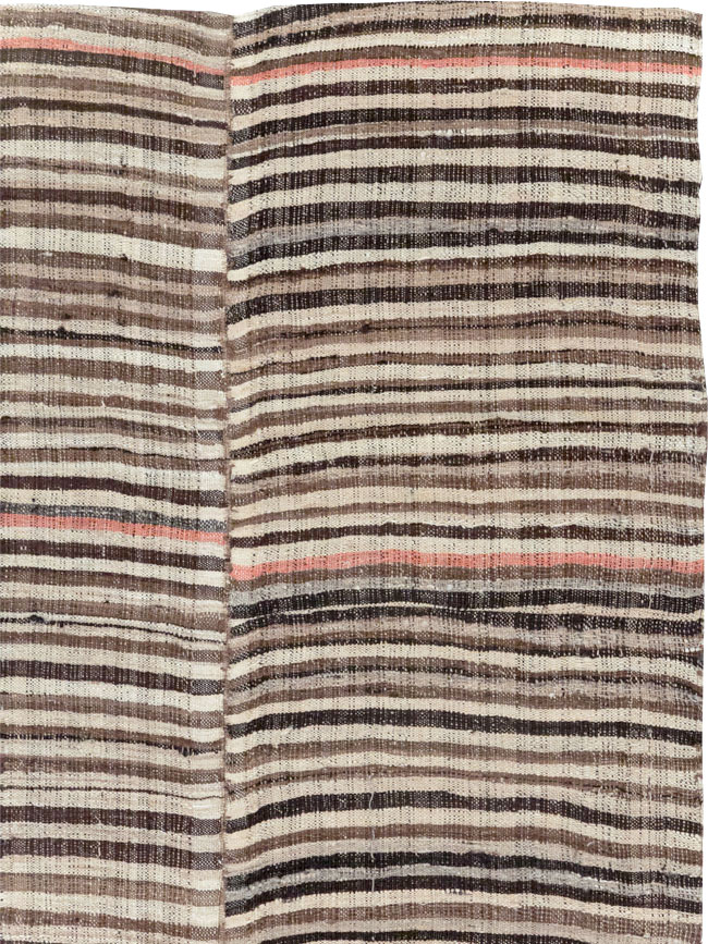 Vintage Persian Mazandaran Kilim Accent Carpet, No.30178 - Galerie Shabab