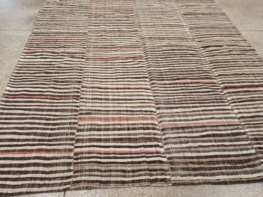 Vintage Persian Mazandaran Kilim Accent Carpet, No.30178 - Galerie Shabab