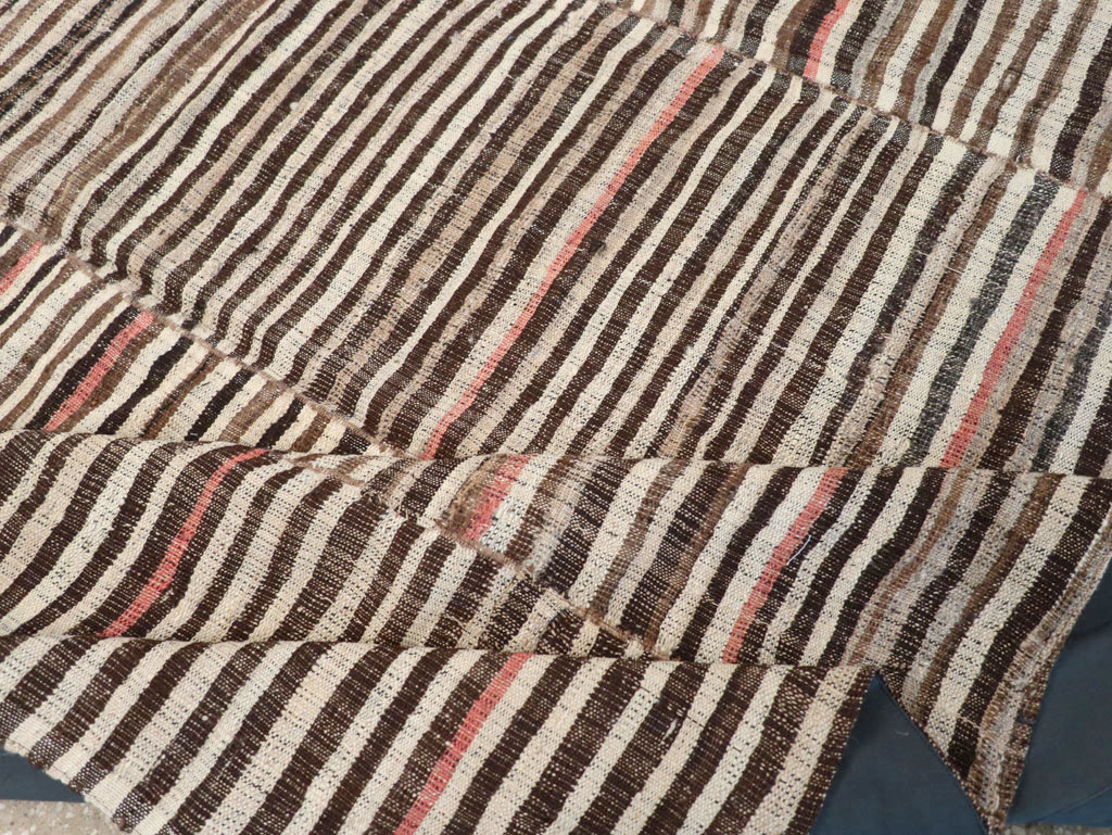 Vintage Persian Mazandaran Kilim Accent Carpet, No.30178 - Galerie Shabab