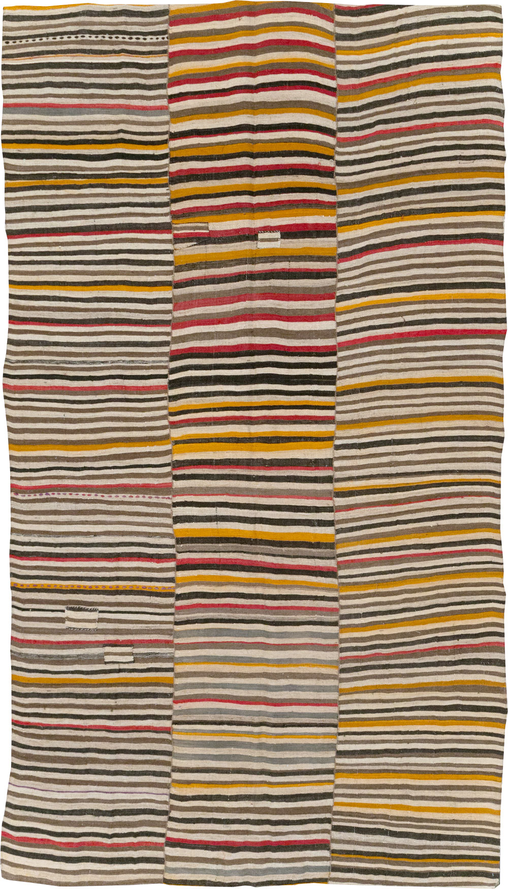 Vintage Persian Flatweave Kilim Accent Carpet, No.30179 - Galerie Shabab
