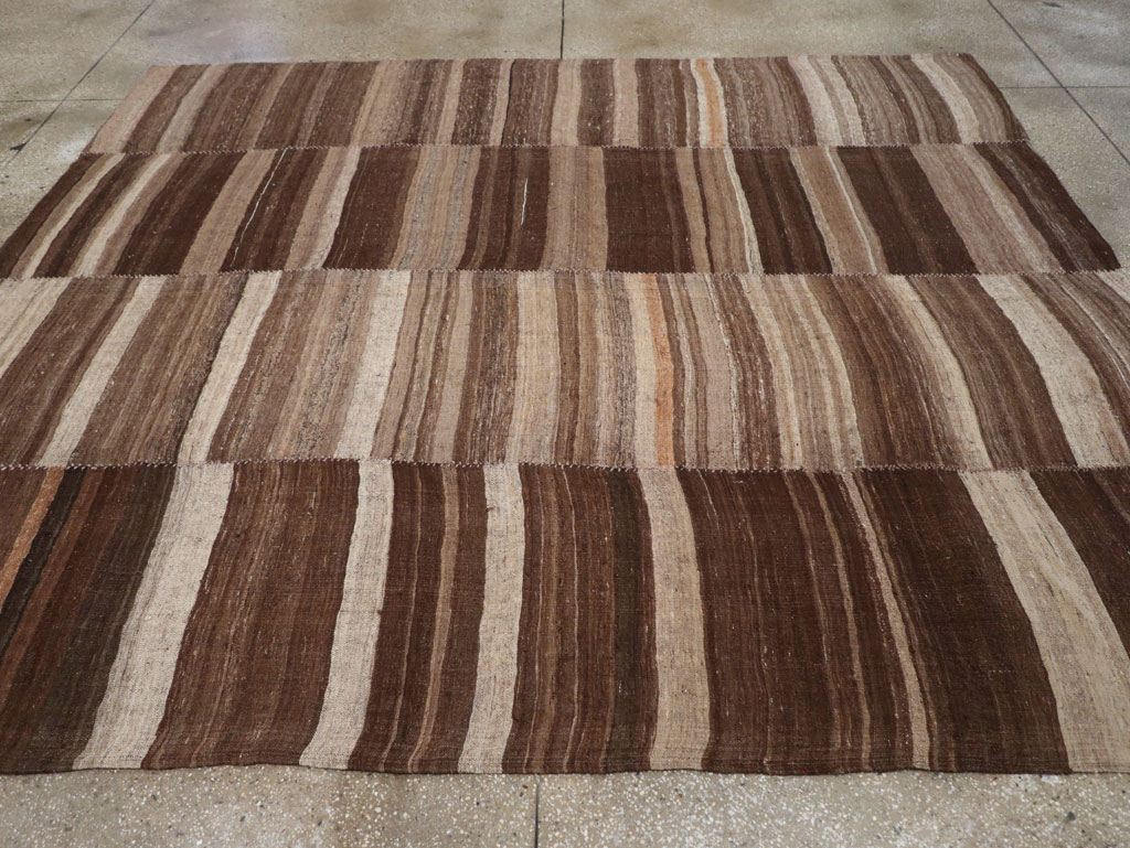 Contemporary Persian Flatweave Kilim Small Room Size Carpet, No.30181 - Galerie Shabab